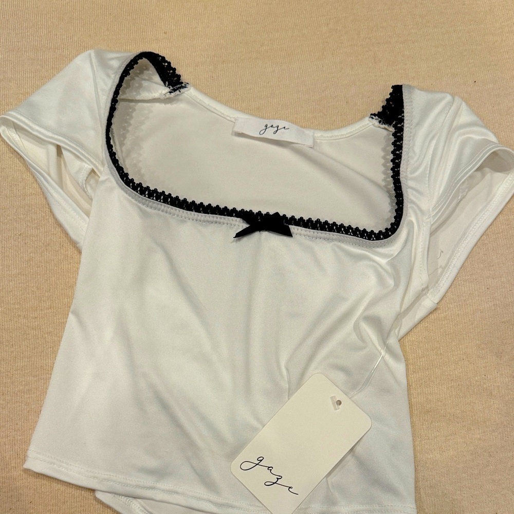 Gaze White Top with Black Accents